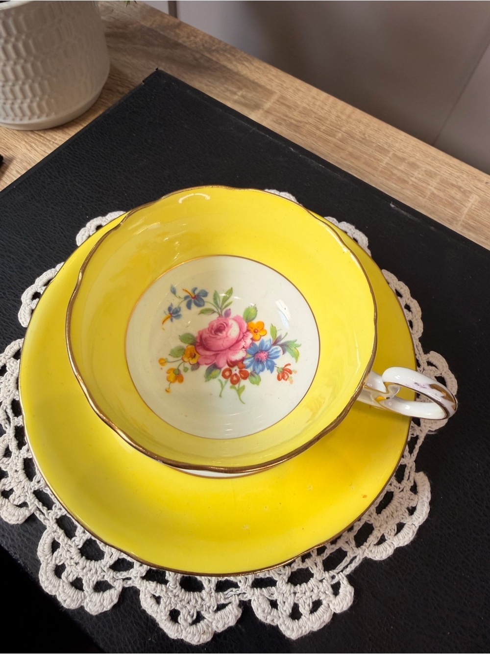 vintage Royal Grafton yellow fine bone china teacup and saucer set - Picture 4 of 12